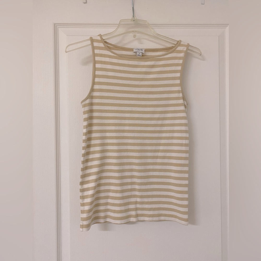 Striped boatneck tank 🐴